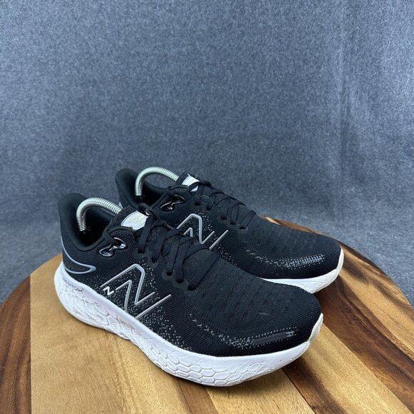 New Balance Fresh Foam X 1080v12 Shoes Womens Size 10B Black Sneakers Running - Picture 2 of 12